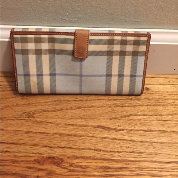 Burberry Wallet - Picture 3 of 3